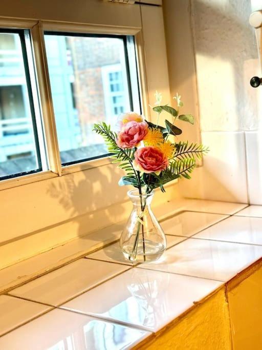 Vauxhall 1-Bedroom Entire Apartment Central Лондон Екстер'єр фото